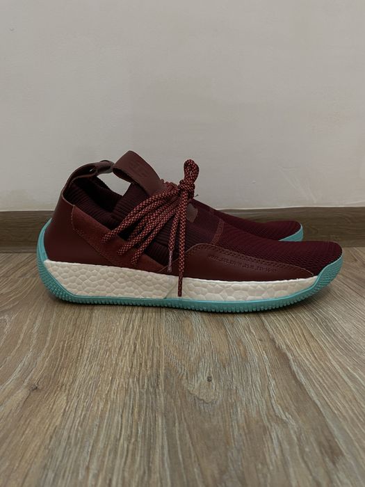 Кроссовки адидас