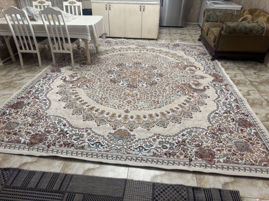Продам Ковёр 3/4 б/у 45000 Алматы