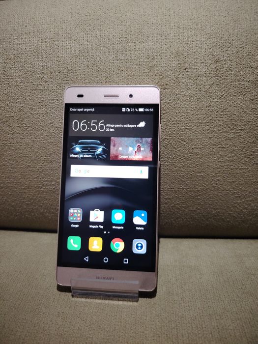 Huawei P8 Lite Gold si Negru