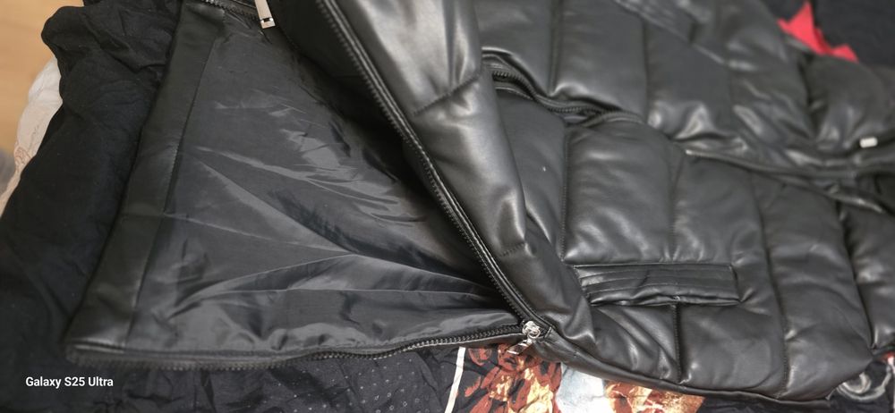 Черен кожен елек