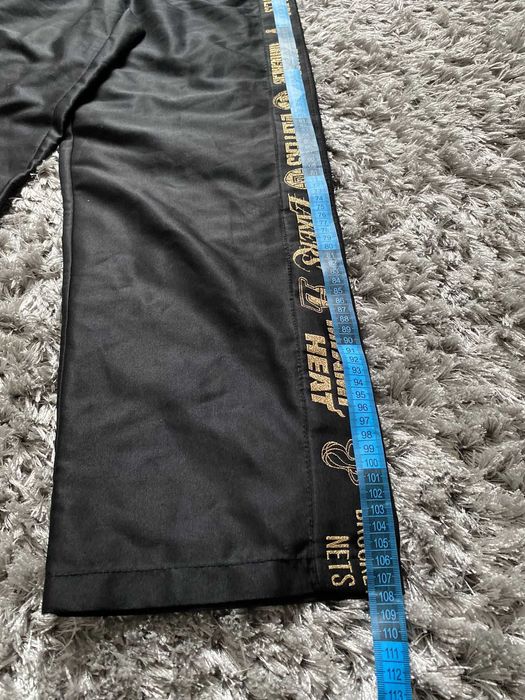 pantaloni sport bershka nba