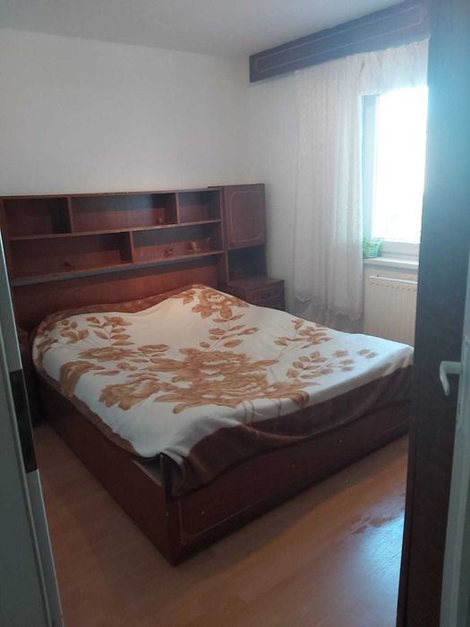 Vand sau schimb Apartament Micro 14 ,3 camere cu teren in COM. Odoreu