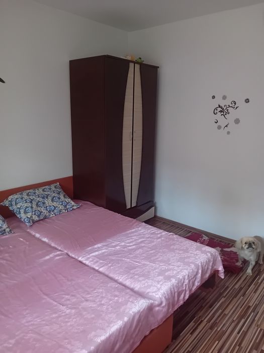 Vând apartament cu doua camere