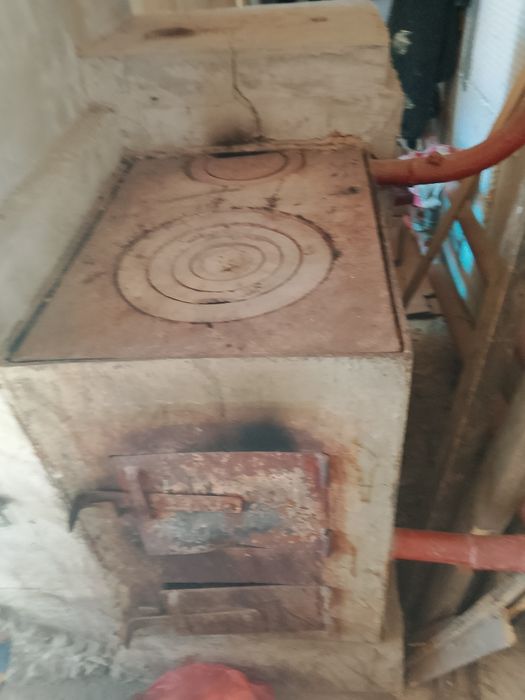 Продам котёл хороший не большой.