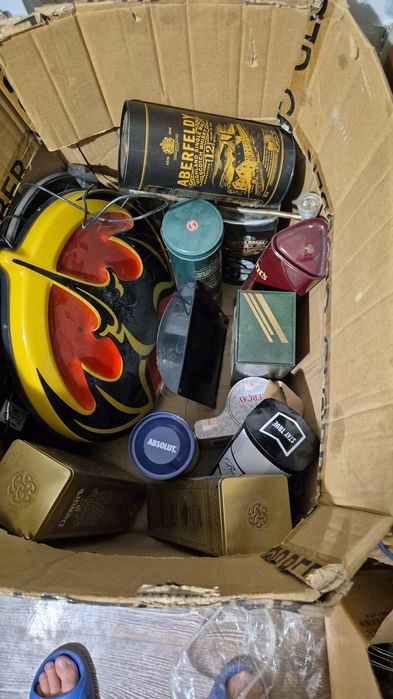 Барные вывески и разная утварь