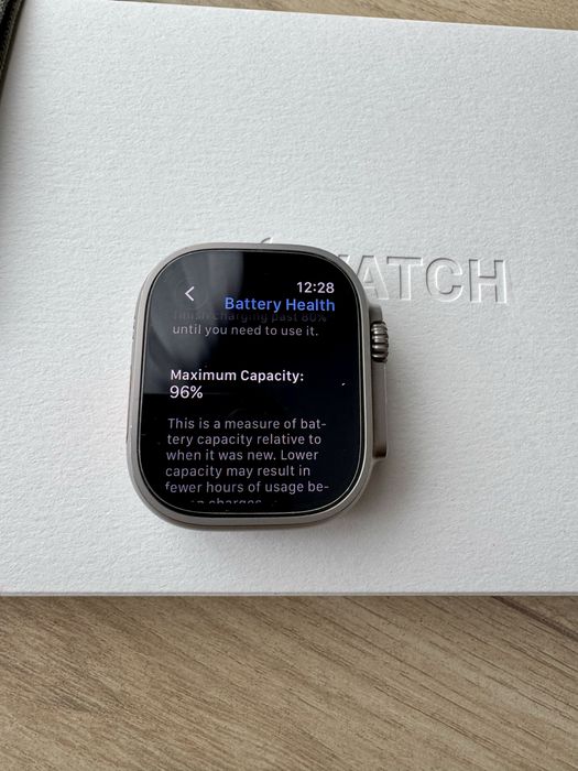 Apple Watch ULTRA 2 + folii + 3 curele (garantie Aprilie 2026)