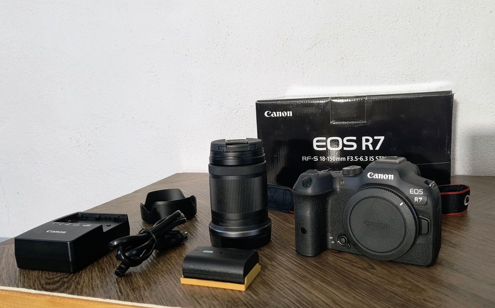 Canon Eos  R7 + obiectiv RF 18-150mm  IS STM