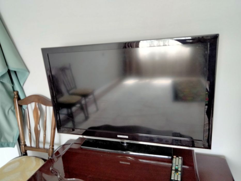 Продам ЖК телевизор Самсунг