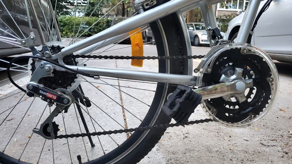 Bicicleta pliabila, putin folosita, 3 ambreaje, 18 viteze