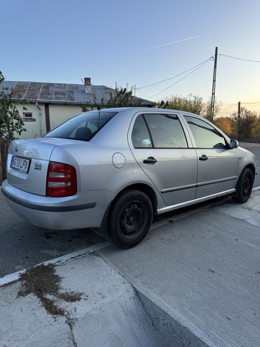 SKODA Fabia 2002 — imagine 3