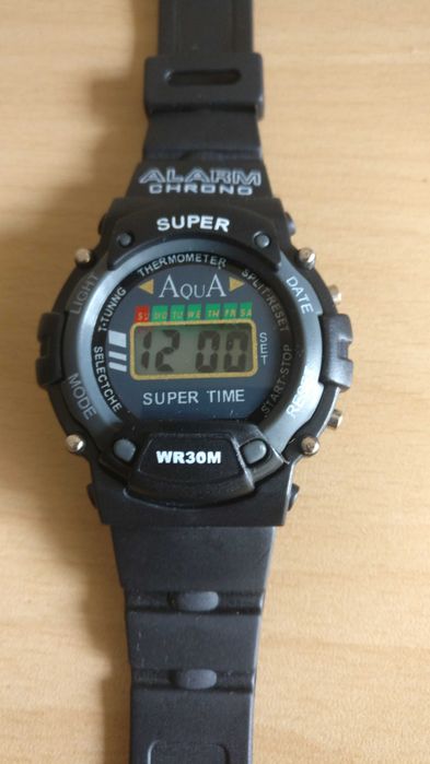 Електронен ръчен часовник