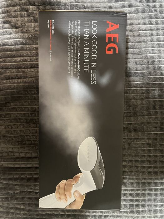 Уред за гладене с пара AEG