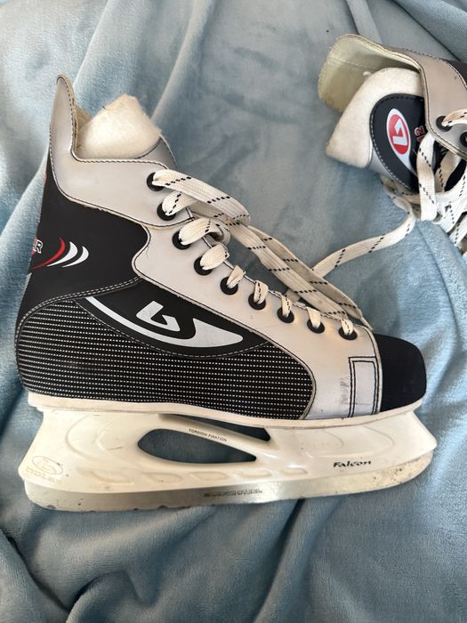 Хоккейные коньки Larsen pulsar 112