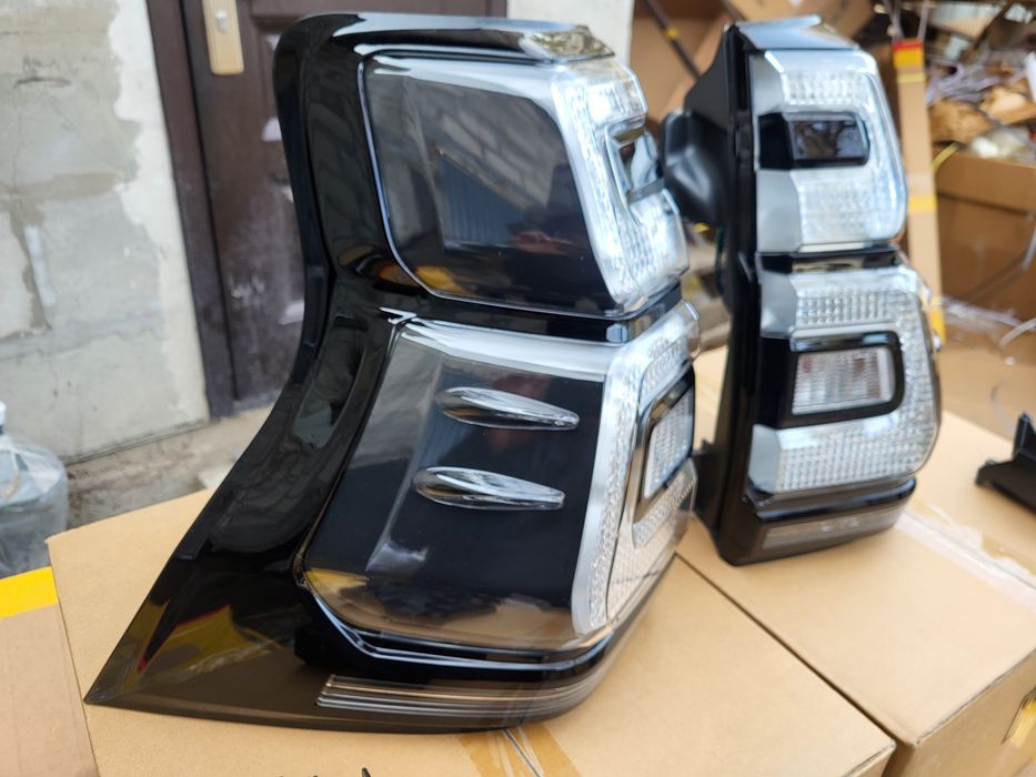 Фонари на Toyota Prado 150