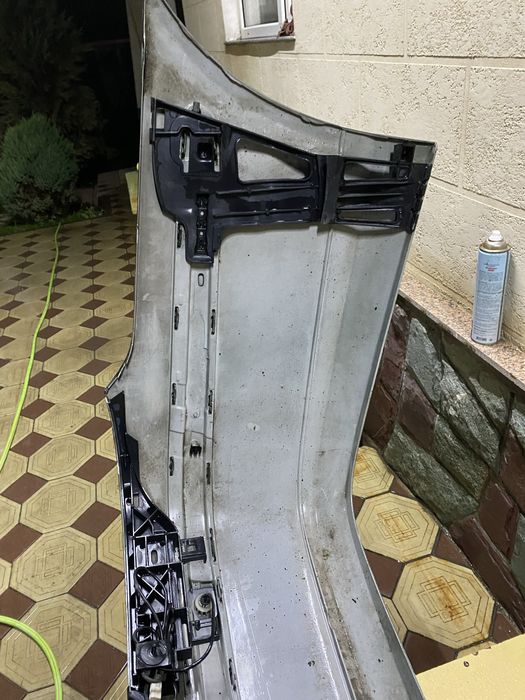 Продам задний бампер w211