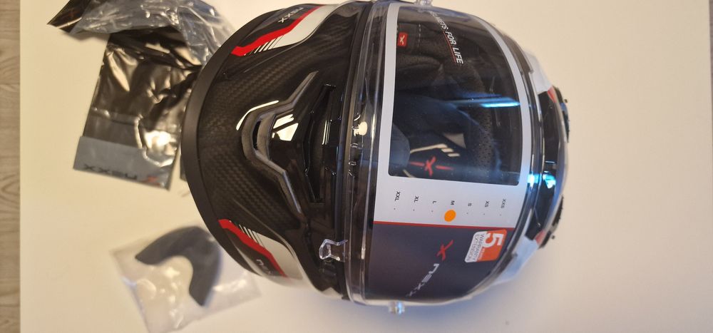 Casca Nexx X.R3R Carbon White Red