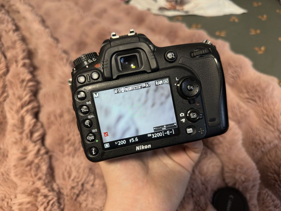 Nikon d7100 + 28-80 AF