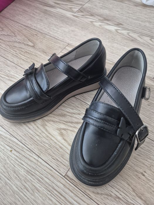 Туфли для девочки