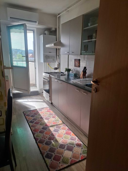 Dau în chirie apartament cu două camere