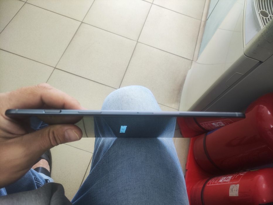 Galaxy Tab S5e с протектор и удароустойчив калъф