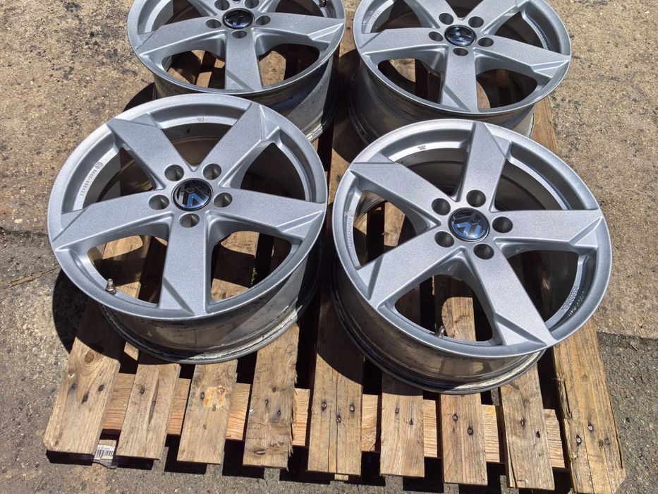 17 цола 5 х 112 мм Фолксваген / АУДИ / Мерцедес - 7,5 Инча / ЕТ 38