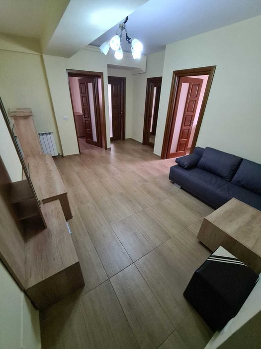 Inchiriez apartament 3camere Precista în bloc nou