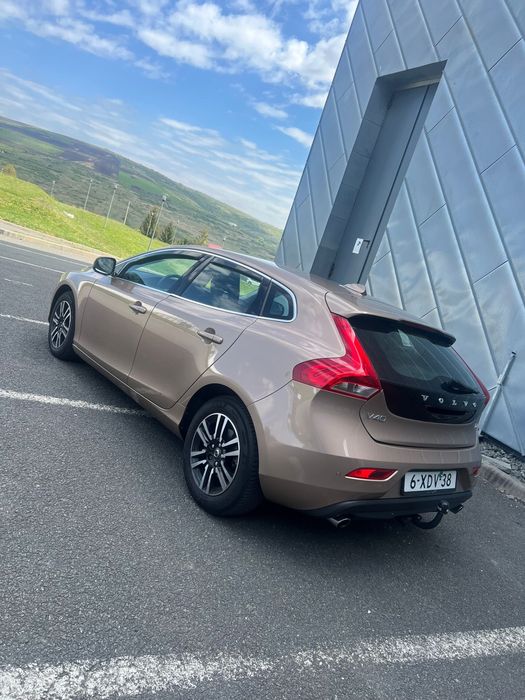 VOLVO V40 2014 — imagine 4