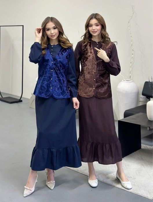 Екеулік(двойка) көйлек+камзол сатылады.