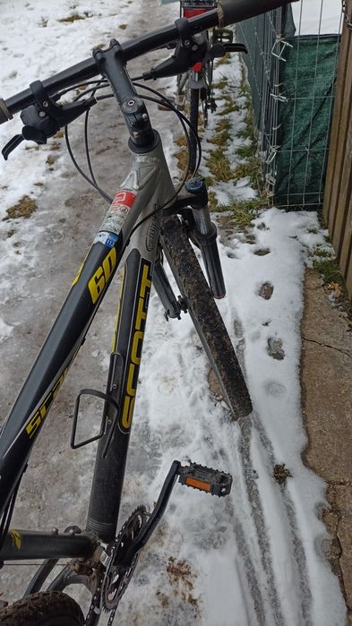 Vînd bicicleta Scot
