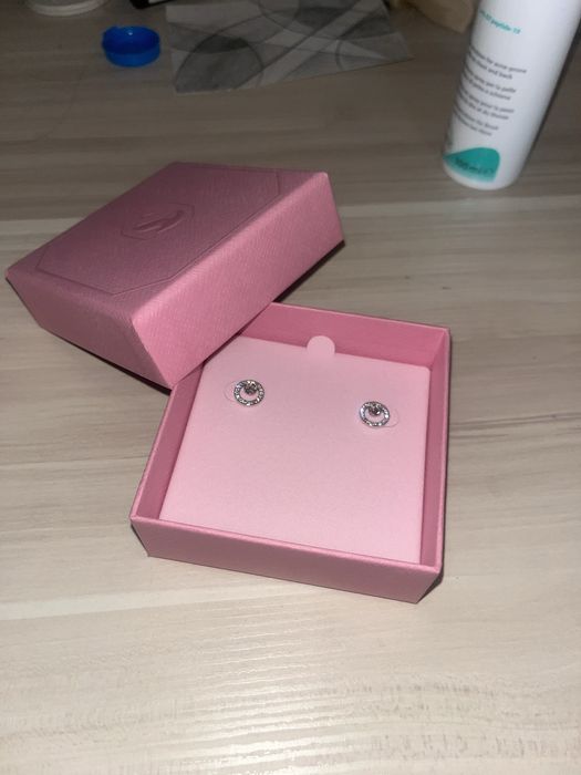 Swarovski обеци Constella stud. Без сертификат!