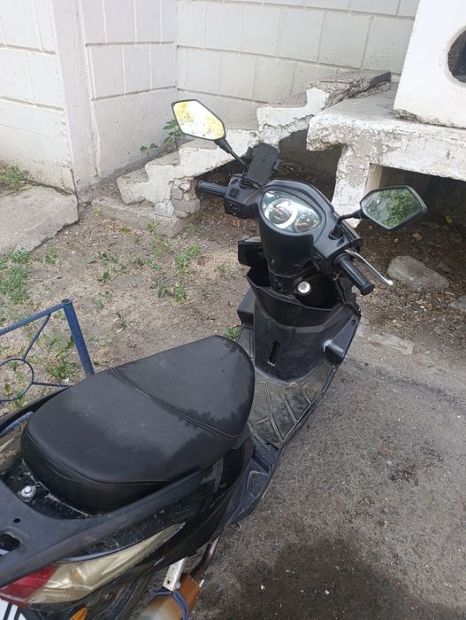 Продам скутер на учете
