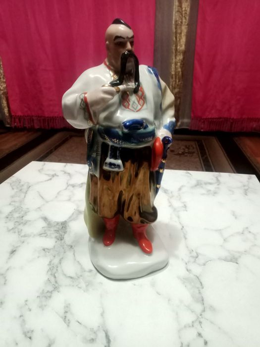 Продам статуэтки советские