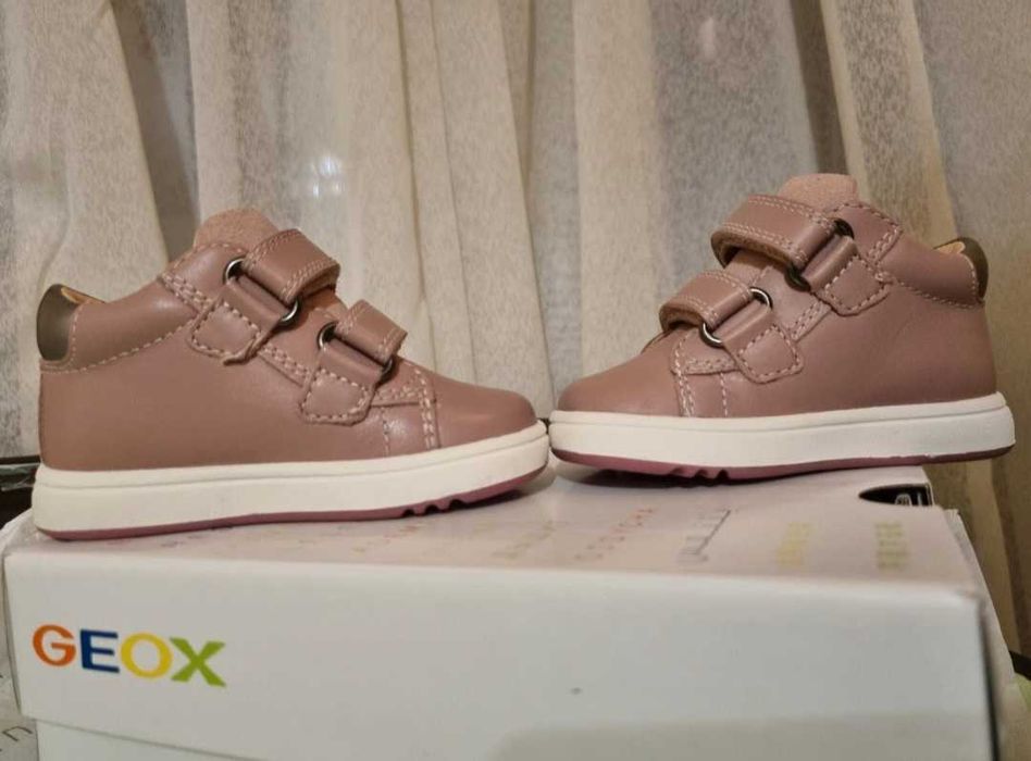 Geox incaltaminte / sneakers roz din piele pentru copii