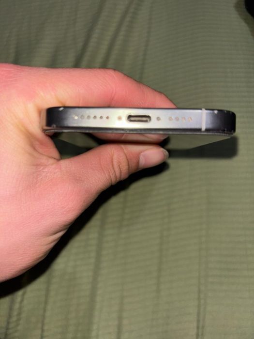 Айфон15 про макс 256гб ёомкост 89