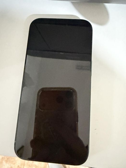 Iphone 16  fara zgarieturi