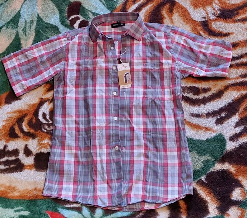 Продам новую рубашку.