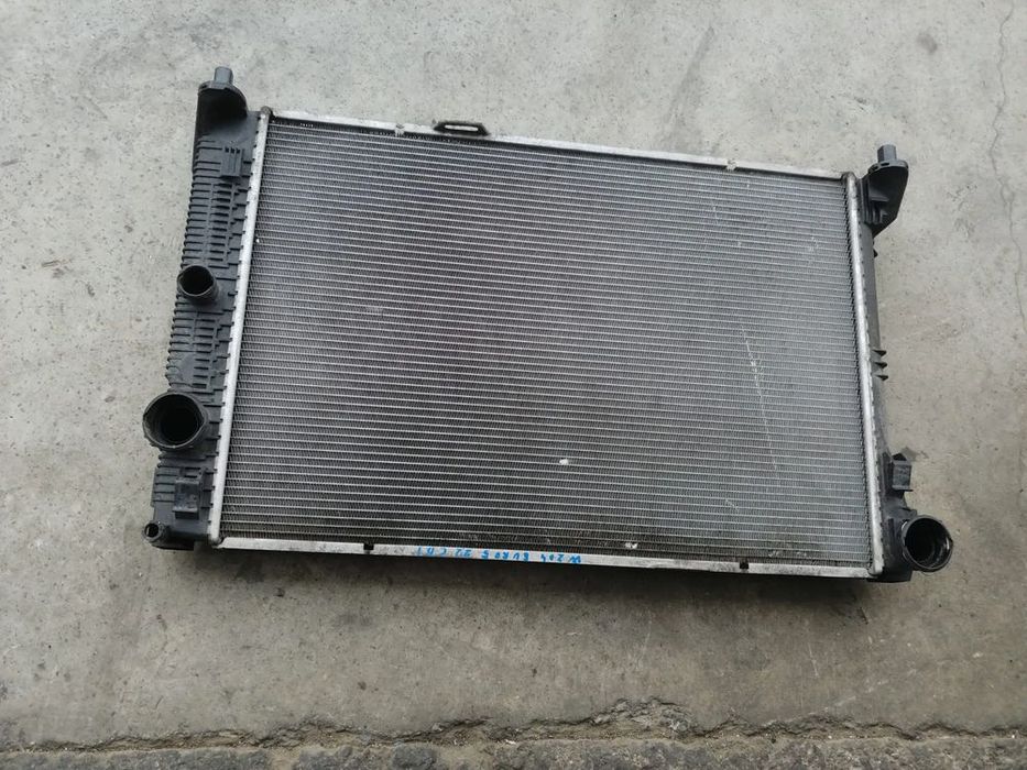 radiator apa  2.2 cdi mercedes c-class w204 euro 5 a2045003703