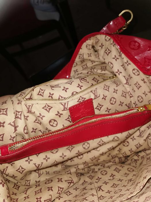 Geanta roșie, imitație frumoasa