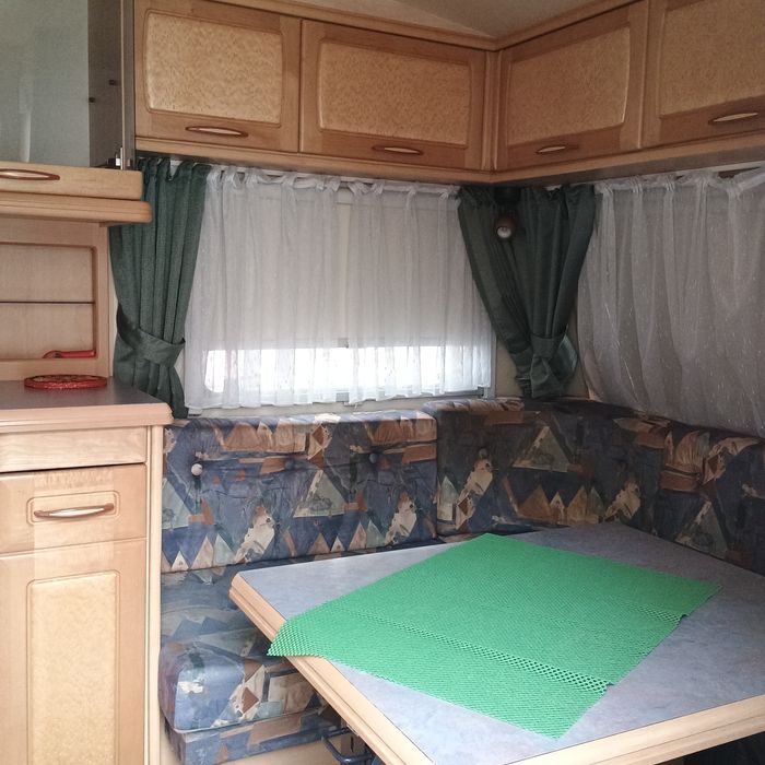 Продавам каравана марка хоби .