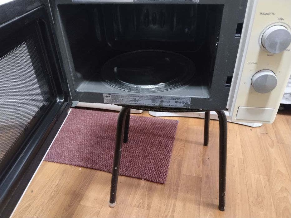 Продам микроволновоку в рабочем состоянии