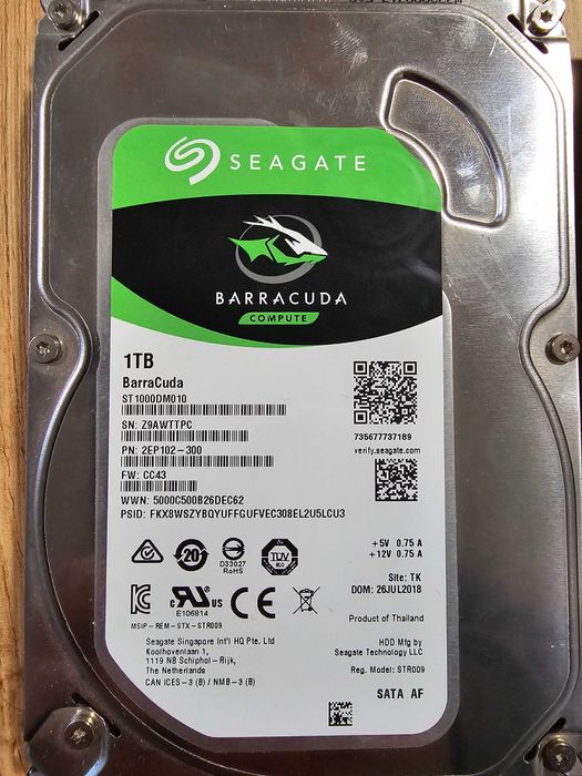 Лот от 9 бр. дефектни хард дискове (HDD/SSD) – за части/любители/хоби