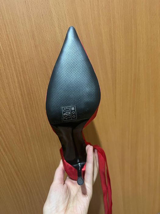 Туфли Charles& Keith