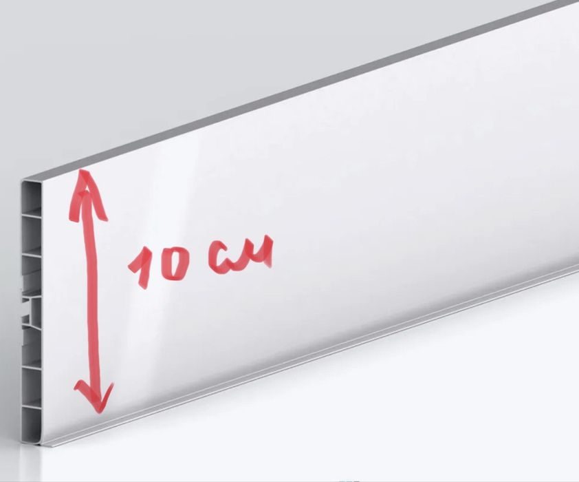 Планка-цоколь для кухни REHAU