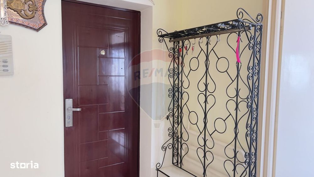Apartament cu 3 camere de închiriat în zona Podgoria
