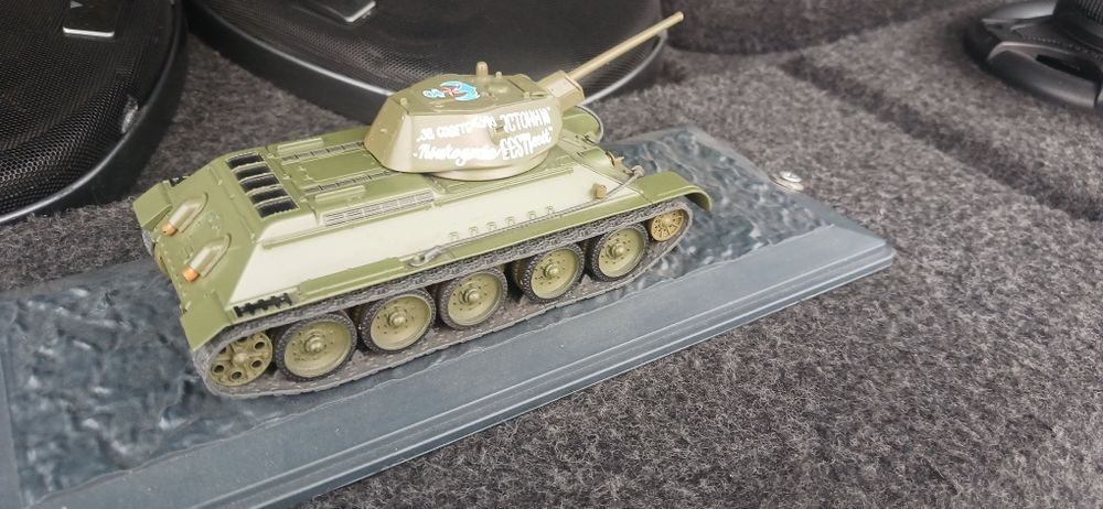 коллекционная модель танка т-34