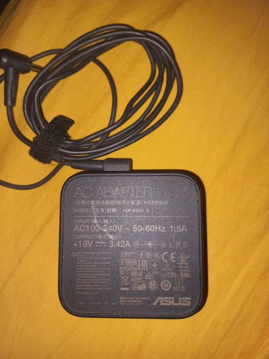 Display monitor samsung LS24F354FHU+alimentator original