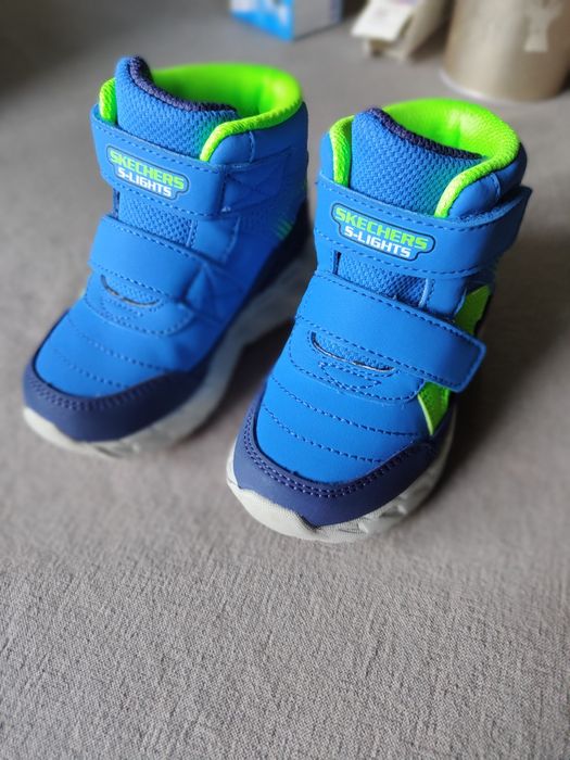 Ghetuțe Sketchers mărimea 22