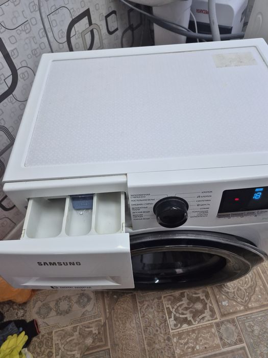 Продам стиральную машину