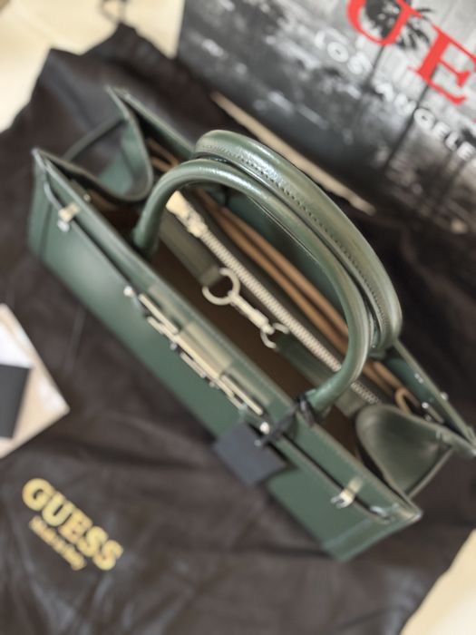 Geanat Guess Piele
