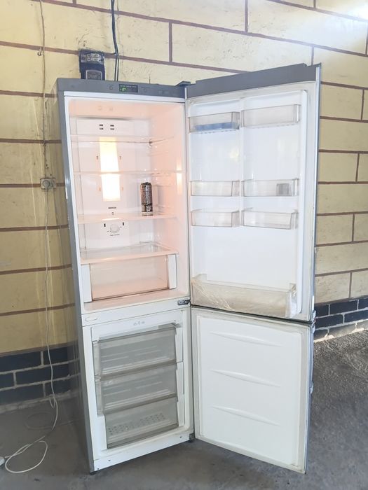 Продаётся LG Nou Frost